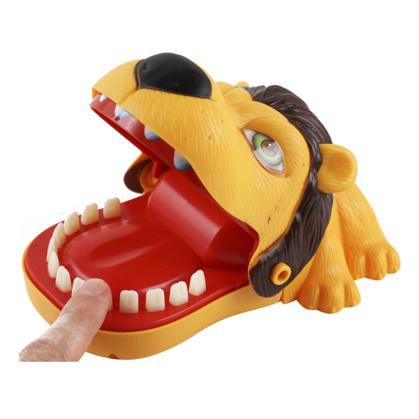 НИ Лев кусака