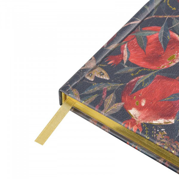 Ежедневник А6+  "FLORA. ГРАНАТ"